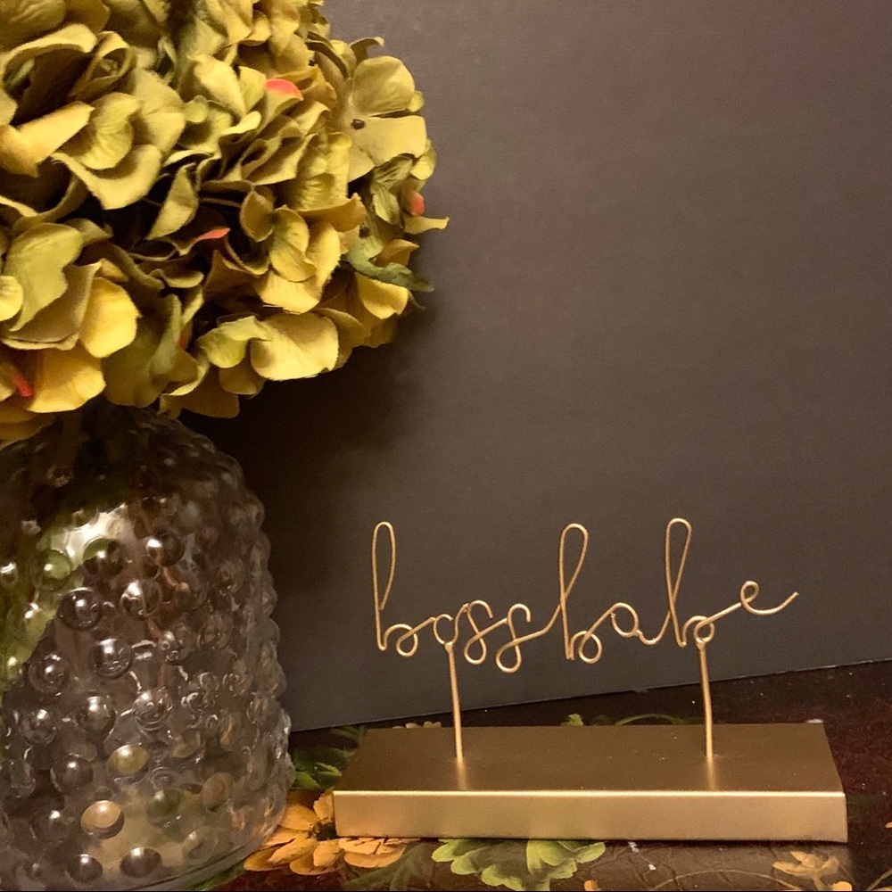 BOSS BABE Decorative Wire Stand Home Decor Gold